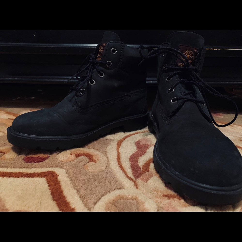 Women’s black timberland boots